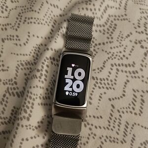 Fitbit Charge 6 With 2 Bands